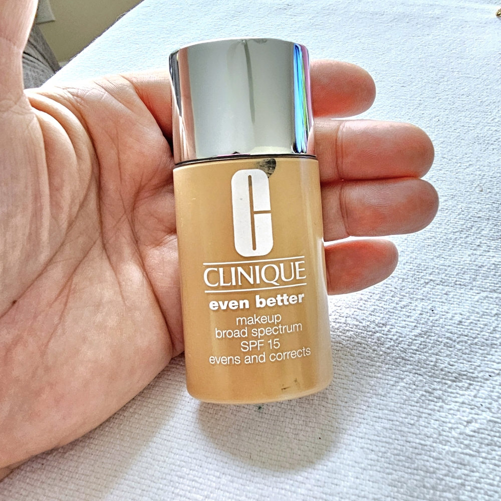 Clinique Even Better Makeup WN 12 Meringue (VF) SPF 15 Foundation 1 Fl.Oz New